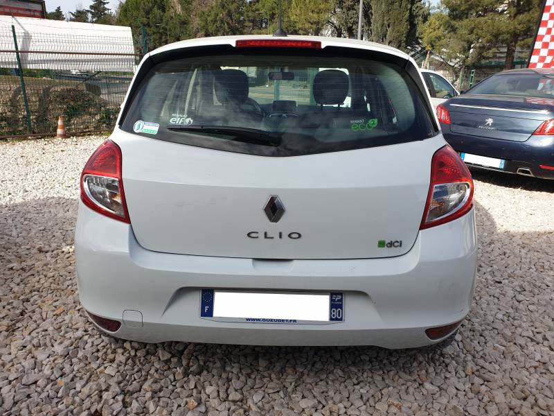 rachat vehicules d'occasion Clio 3 GPS  dci 75ch 119900Km 1ère main